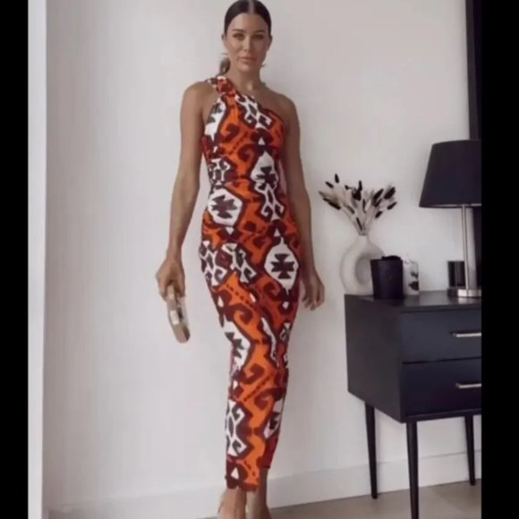 ZARA MULTICOLOURED PRINTED DRESS WITH ASYMMETRIC HEM Orange Medium NWT - Picture 1 of 15